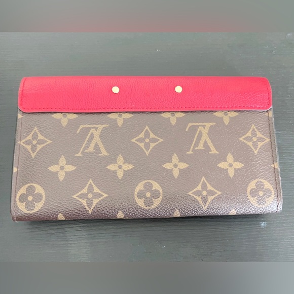 Louis Vuitton Classic Pallas Long Wallet Wristlet in Cherry cowhide leather - Picture 4 of 8